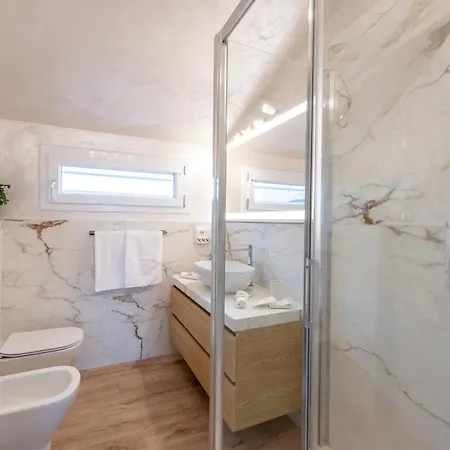 Garibaldi 64 - Luxury In Brera District Apartment Milan